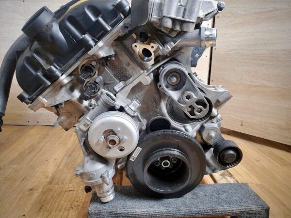 photo_5933883811106065204_y.jpg BMW F83 M4 S55 Engine 2016